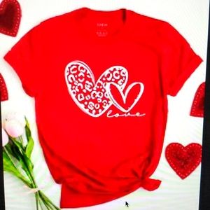 Valentine's Shein Lune Women's Love Heart & Leppard Print Tee. Red. Size…